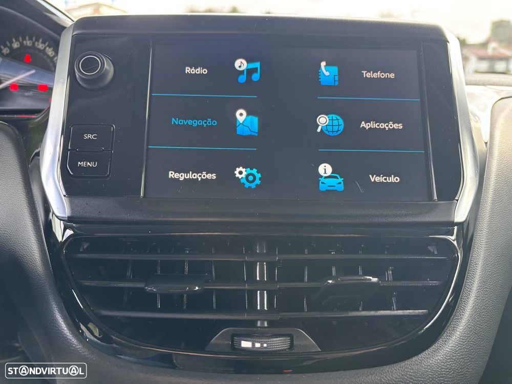 Peugeot 208 1.2 PureTech Signature - 12