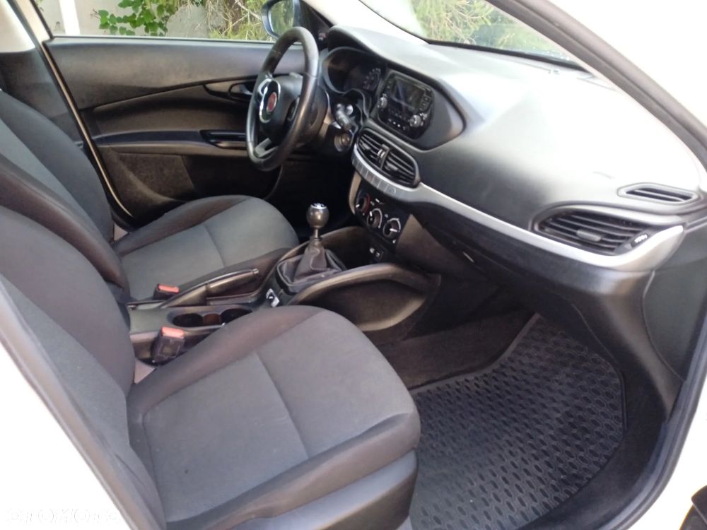 Fiat Tipo - 8