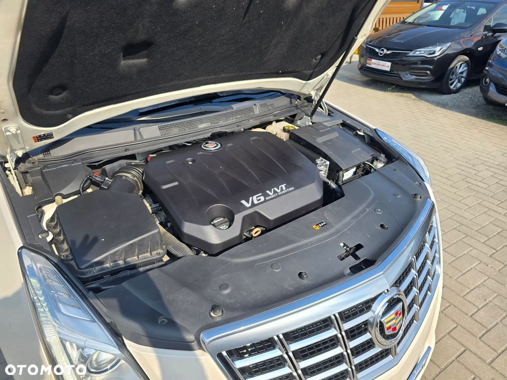 Cadillac XTS - 16