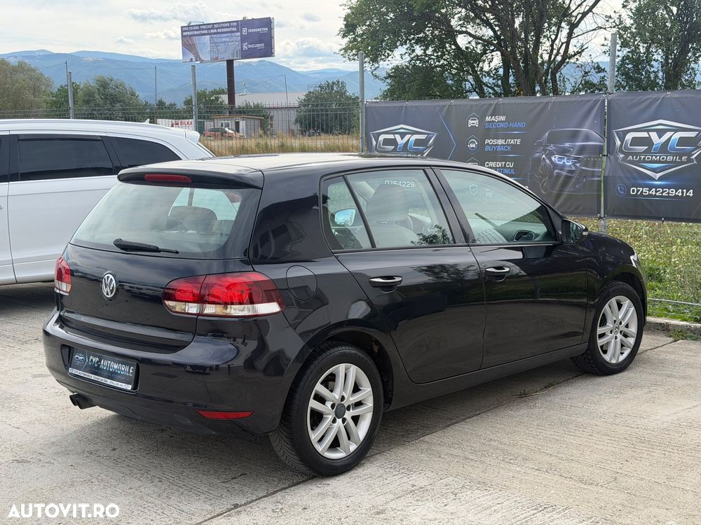 Volkswagen Golf 2.0 TDI DPF Exclusive - 5