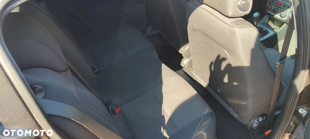 Alfa Romeo 147 1.6 Twin Spark ECO Shape - 12