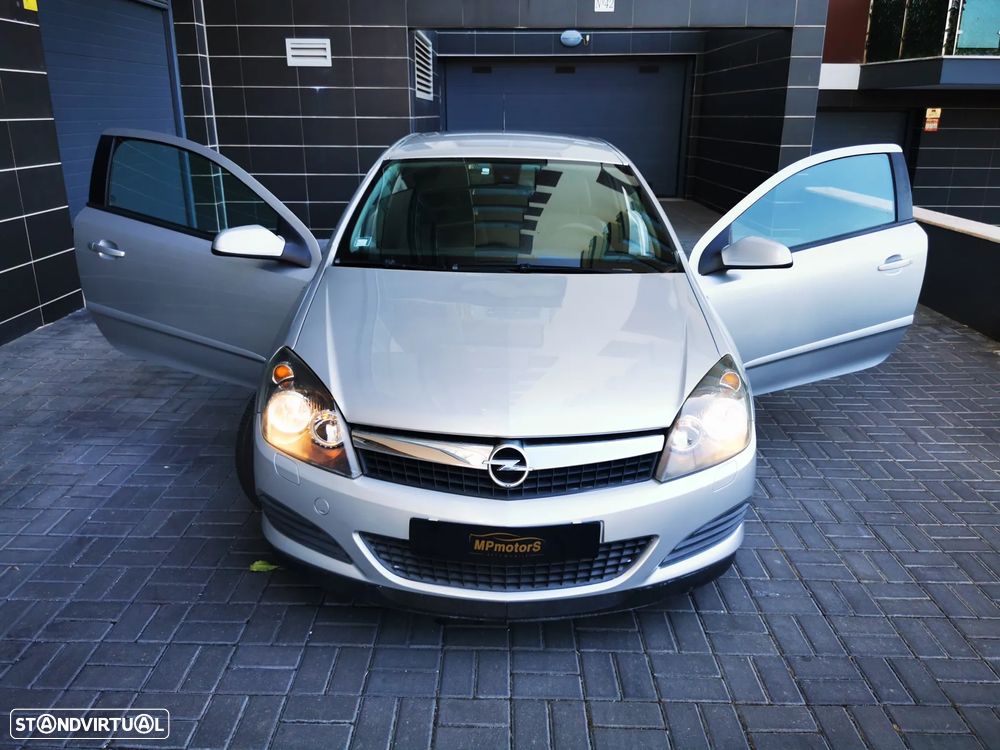 Opel Astra GTC 1.4 Selection - 11