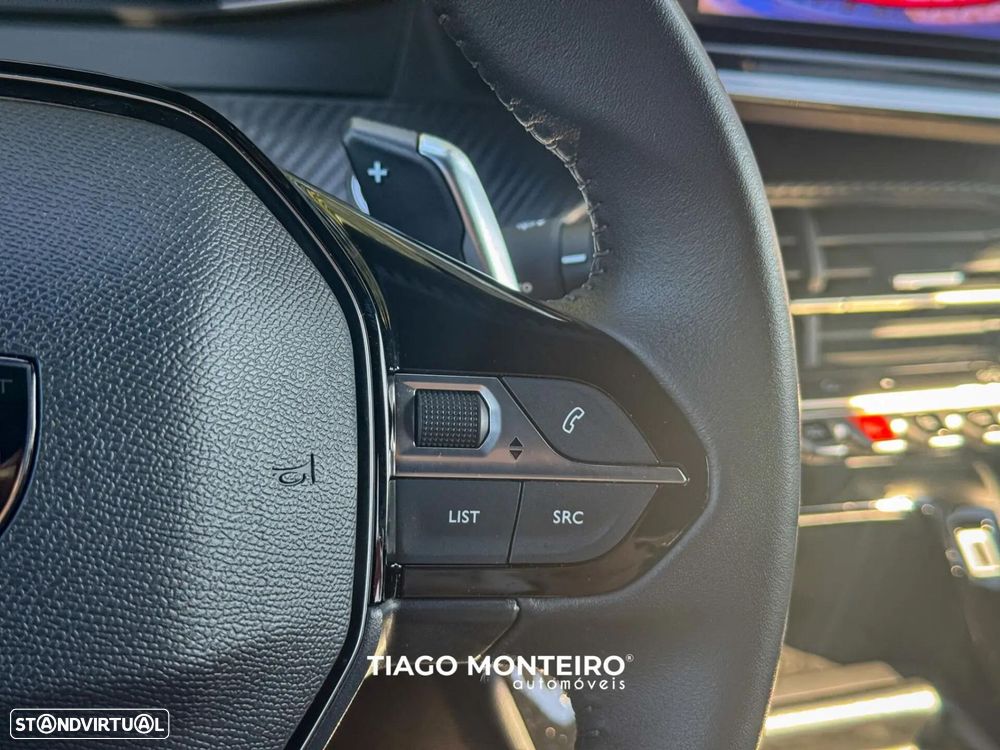 Peugeot 2008 1.2 Hybrid Allure e-DCS6 - 48