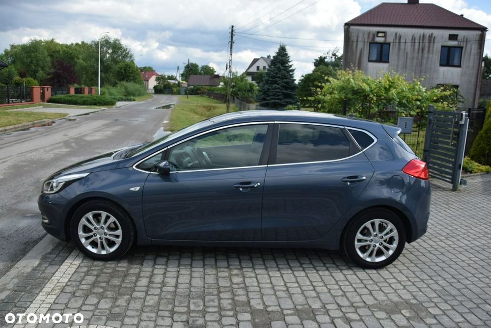 Kia Ceed 1.4 CVVT Dream Team Edition - 11