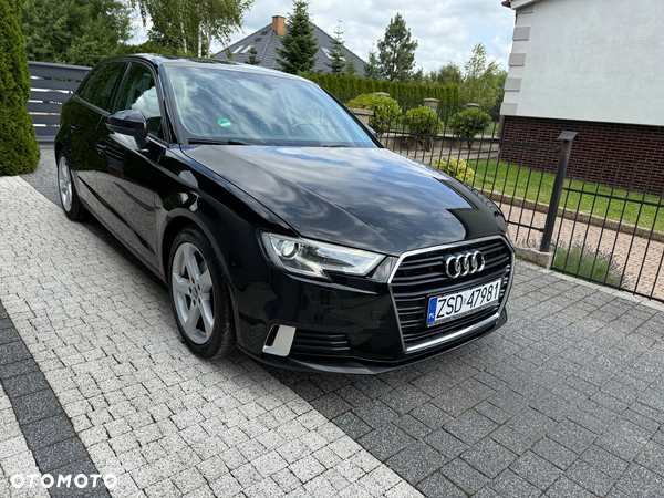 Audi A3 1.6 TDI clean diesel Attraction