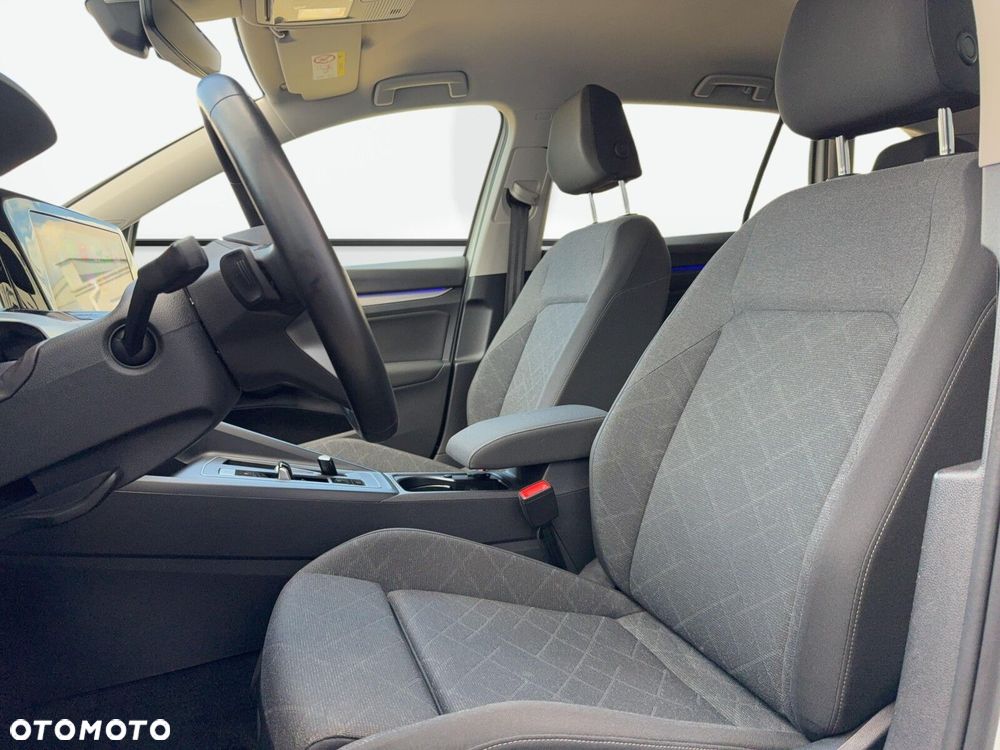 Volkswagen Golf 1.0 eTSI Life DSG - 11