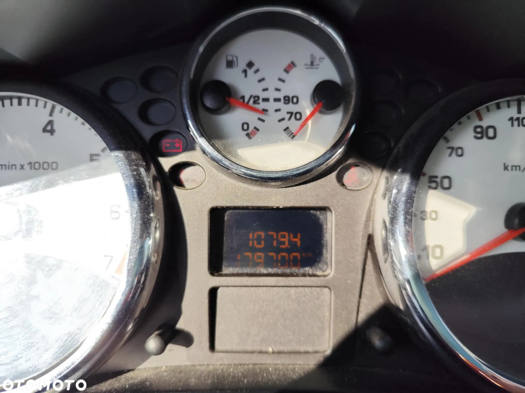 Peugeot 207 - 12