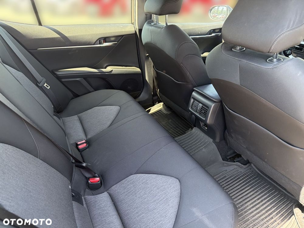 Toyota Camry 2.5 Hybrid Comfort CVT - 10