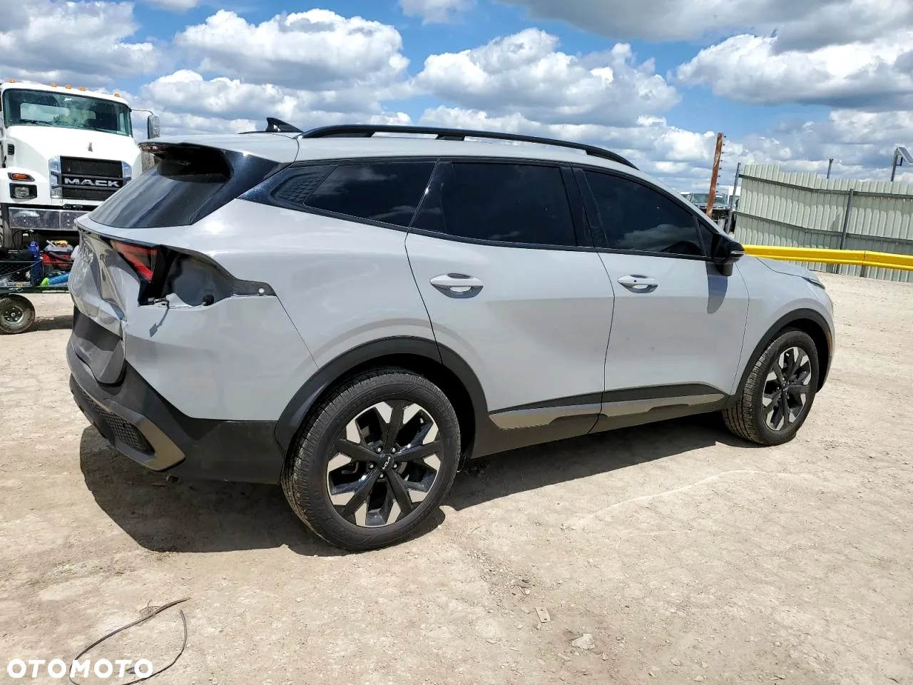 Kia Sportage - 4