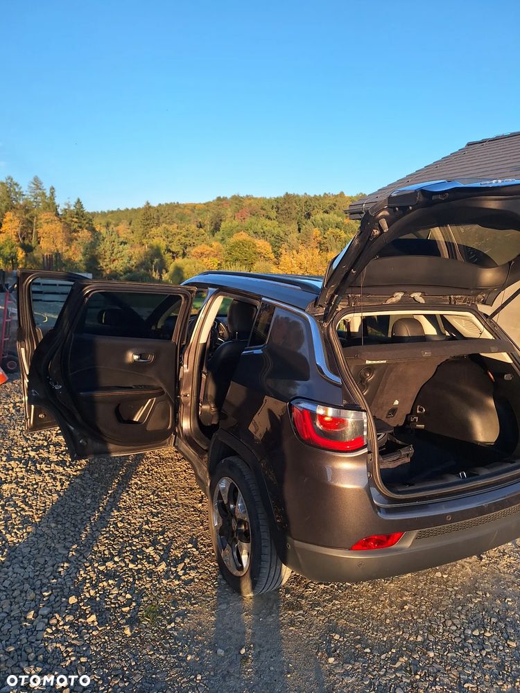 Jeep Compass - 15