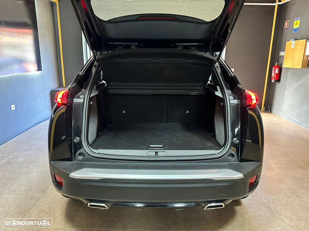 Peugeot 2008 PureTech 130 EAT8 GT Pack - 10