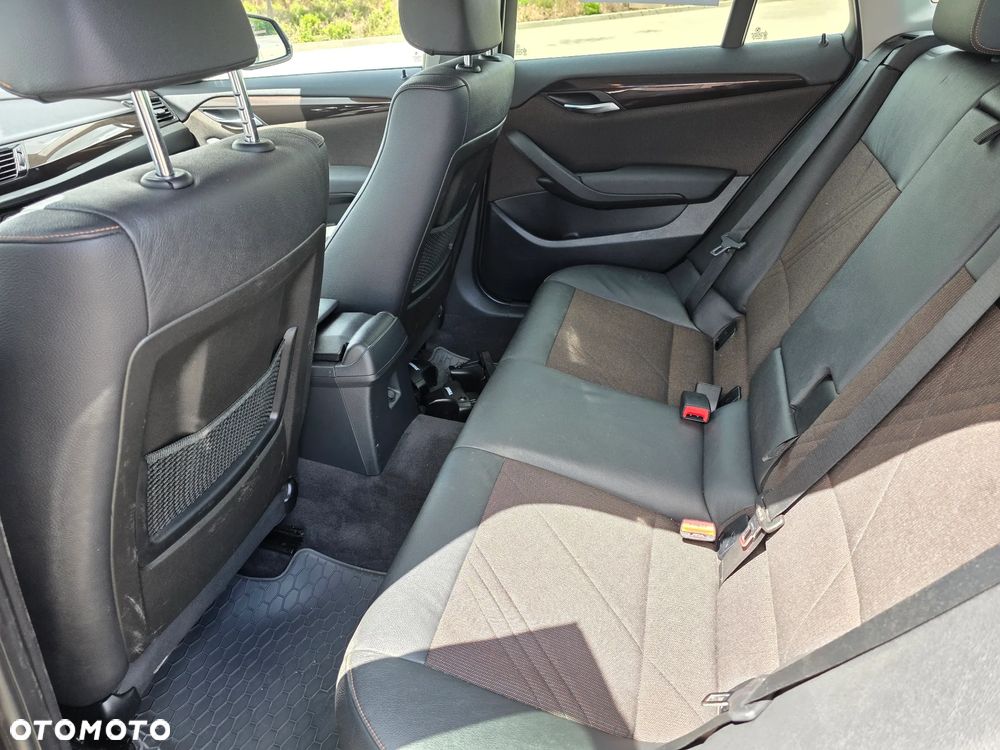 BMW X1 xDrive25d xLine - 13