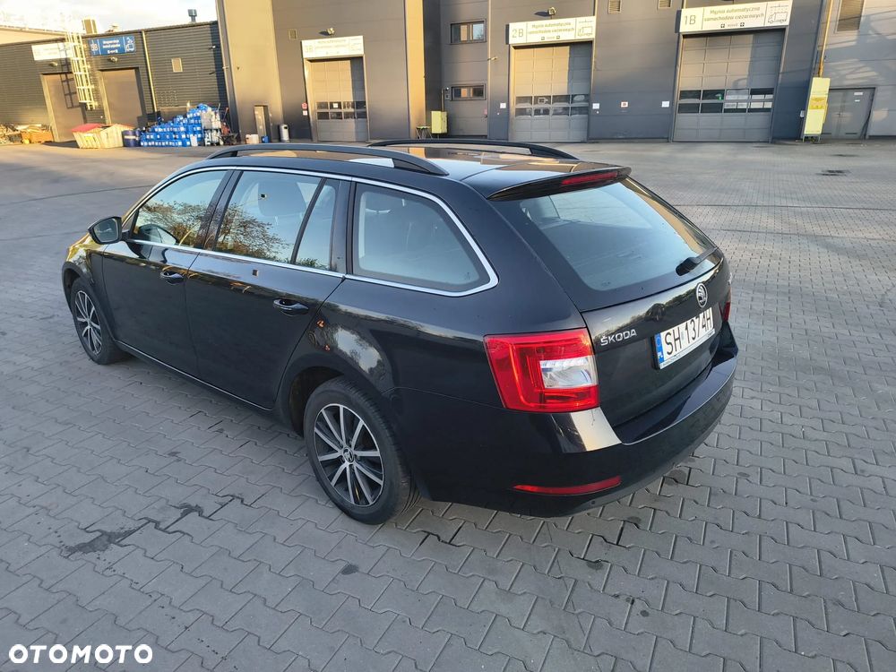 Skoda Octavia 2.0 TDI SCR Style DSG - 4