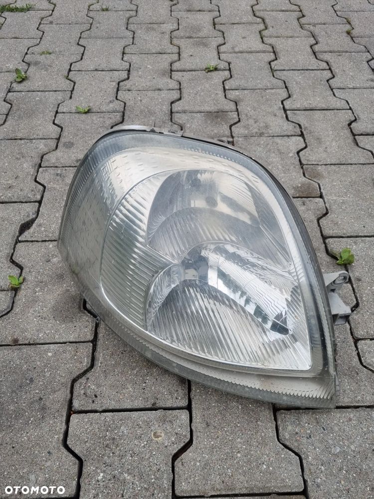 LAMPA LEWA PRAWA PRZÓD EU MASTER MOVANO INTERSTAR  04-10r. - 6