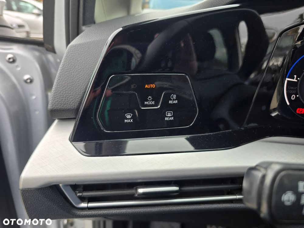 Volkswagen Golf - 29