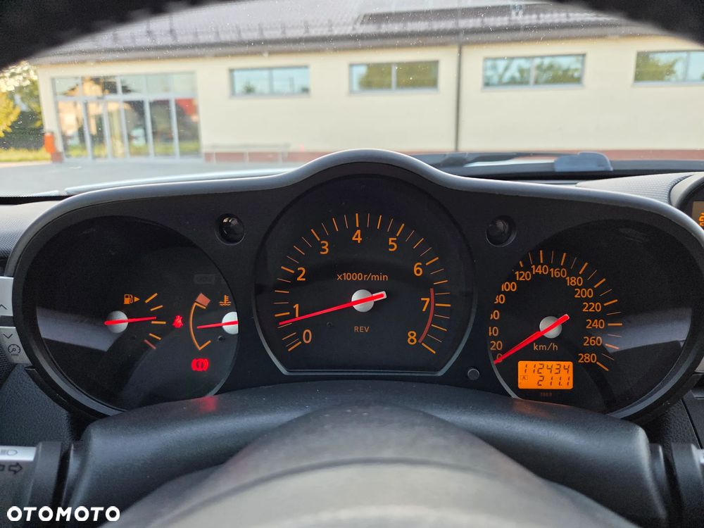 Nissan 350 Z Standard - 9