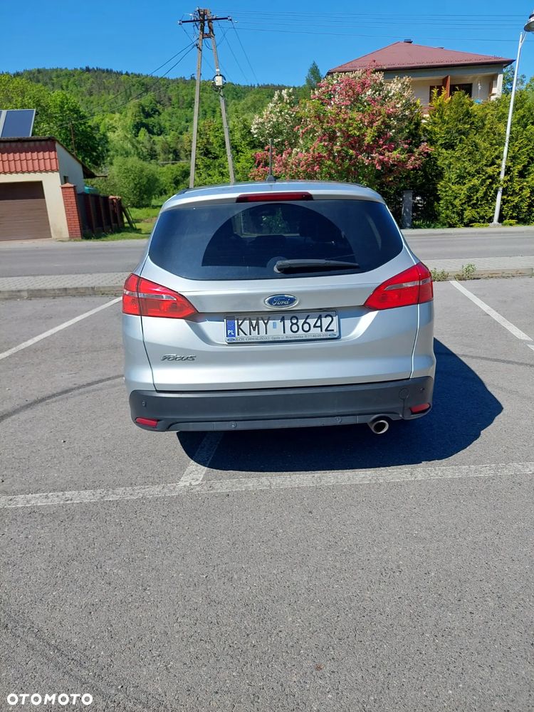 Ford Focus 2.0 TDCi Titanium ASS - 4
