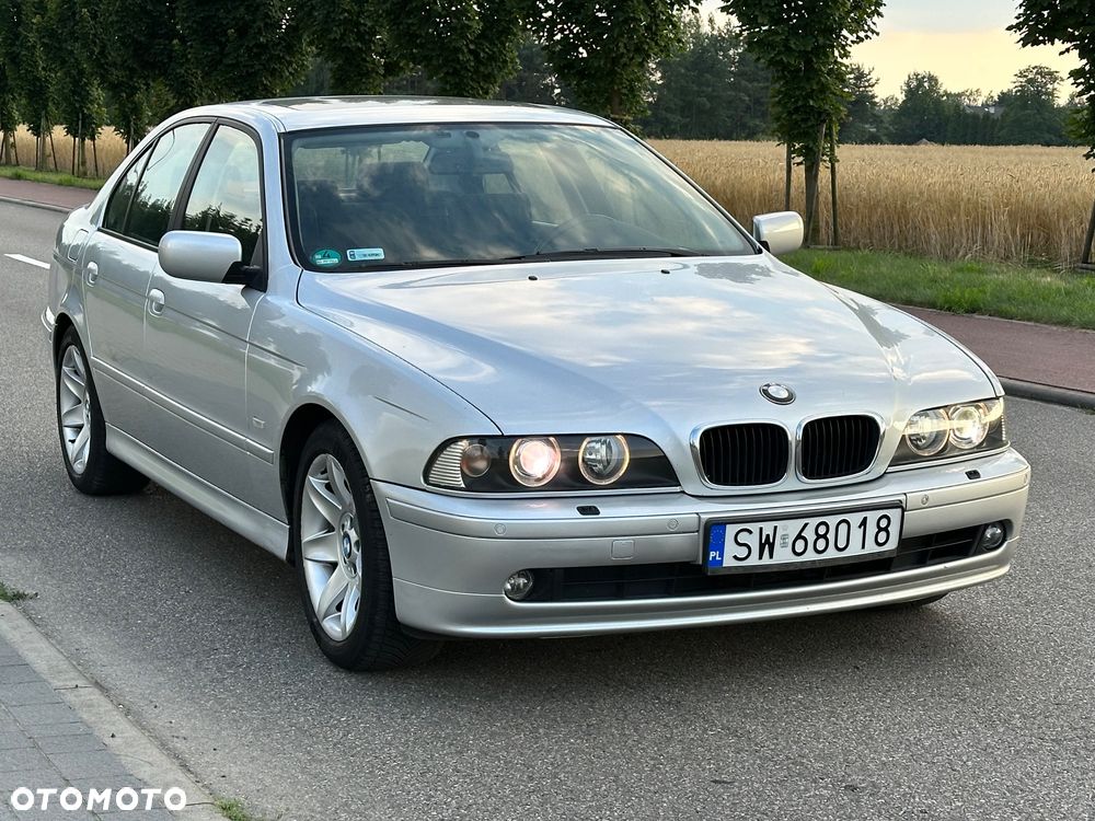 BMW Seria 5 520i - 14