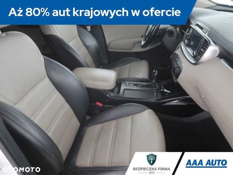 Kia Sorento - 10