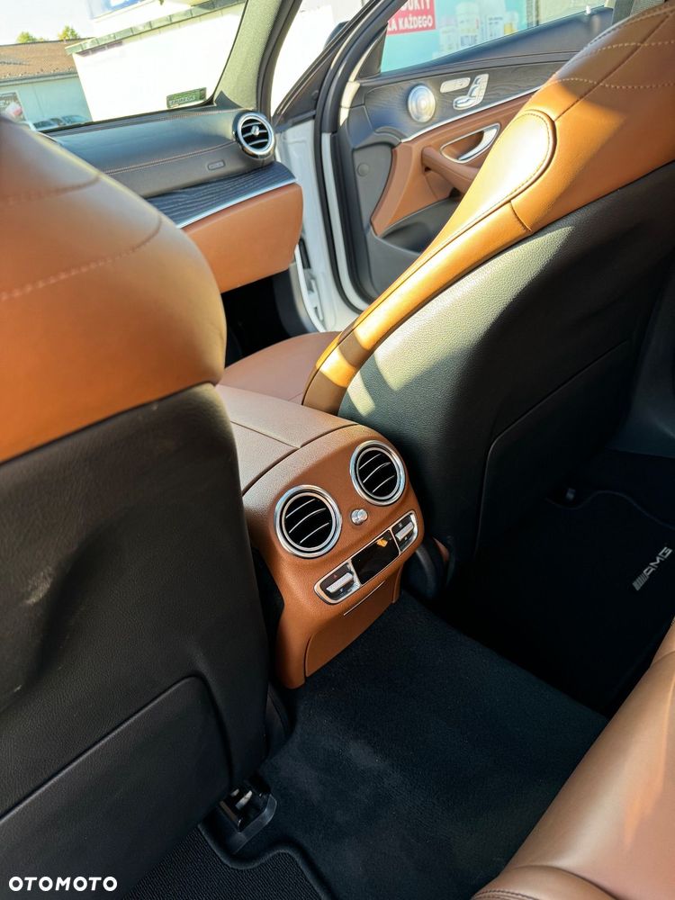 Mercedes-Benz Klasa E 220 d 9G-TRONIC - 9