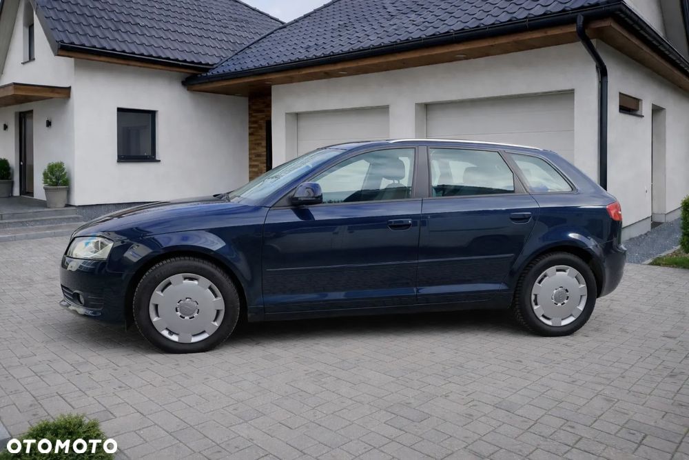 Audi A3 Sportback 1.4 TFSI Attraction - 8