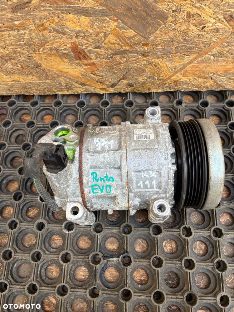 FIAT GRANDE PUNTO EVO SPRĘŻARKA KOMPRESOR KLIMATYZACJI ORYGINALNY 55194880 - 1