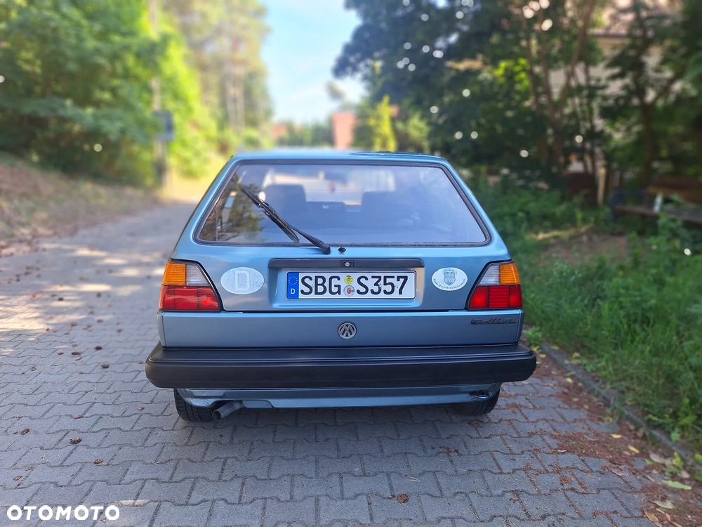 Volkswagen Golf 1.6 GL - 9