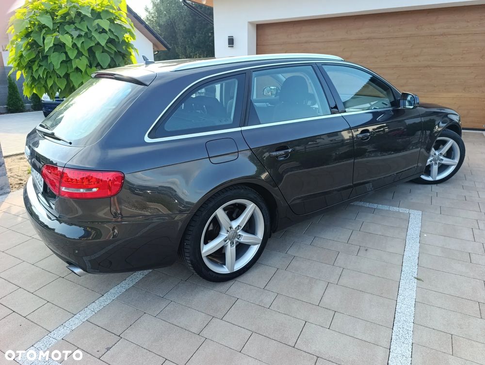 Audi A4 Avant - 16
