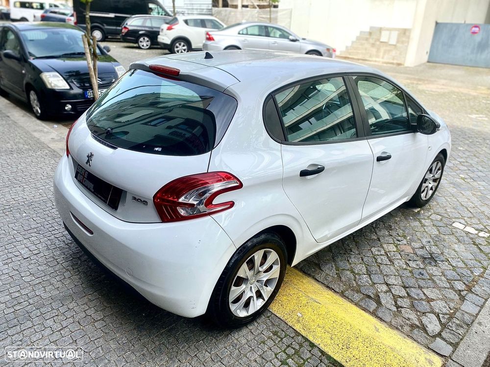 Peugeot 208 1.4 HDi - 5