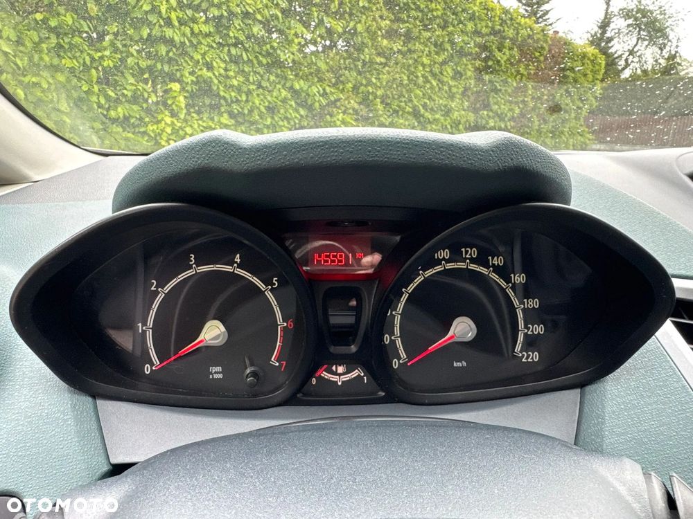 Ford Fiesta 1.25 Trend Edition - 14