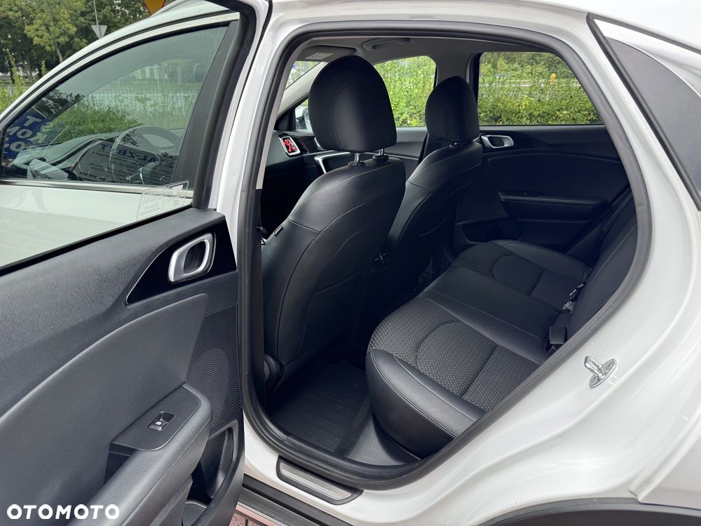 Kia XCeed 1.5 T-GDI Business Line - 20