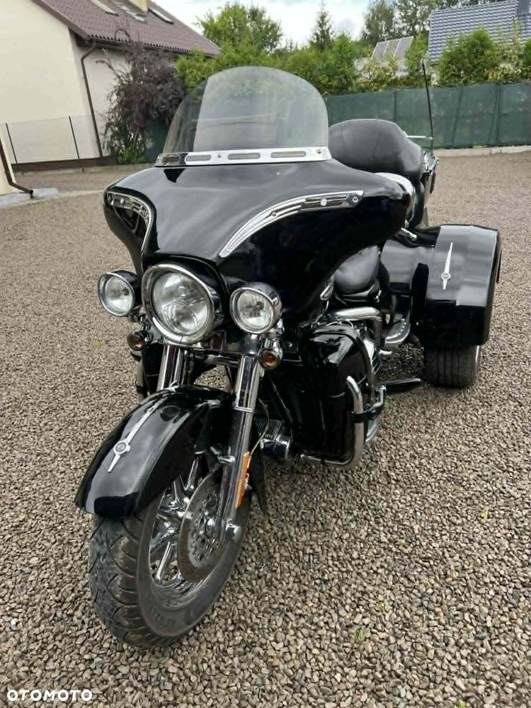 Harley-Davidson FLHTCU Ultra - 1