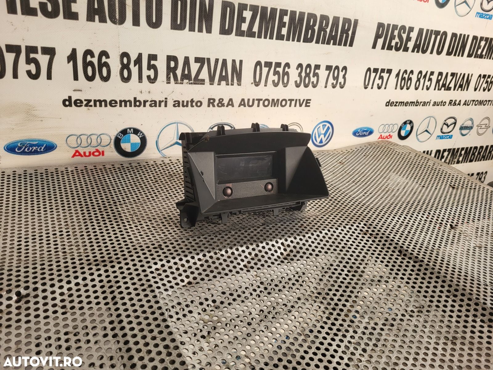 Display Ecran Bord Infocenter CID Opel Zafira B Dezmembrez Opel Zafira B 1.7 Cdti Euro 5 Motor A17DTR Cutie M32 Facelift - 1