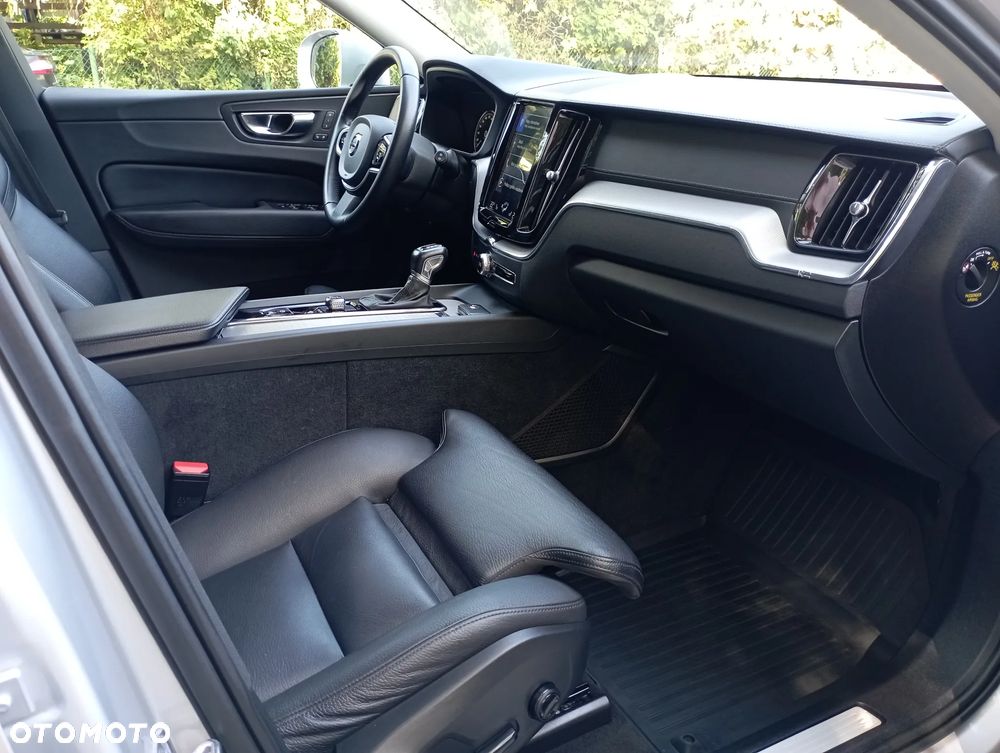 Volvo XC 60 T5 GPF Inscription - 10