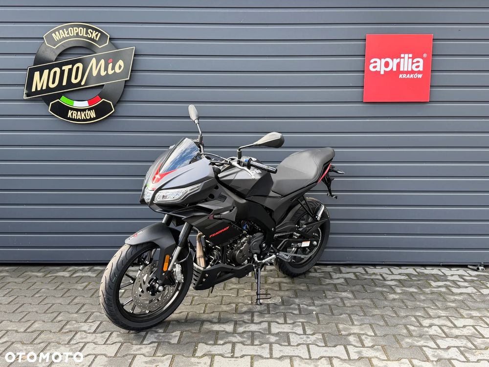Aprilia Tuono - 4
