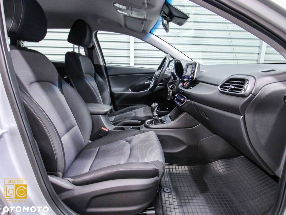 Hyundai i30 1.4 Comfort - 10