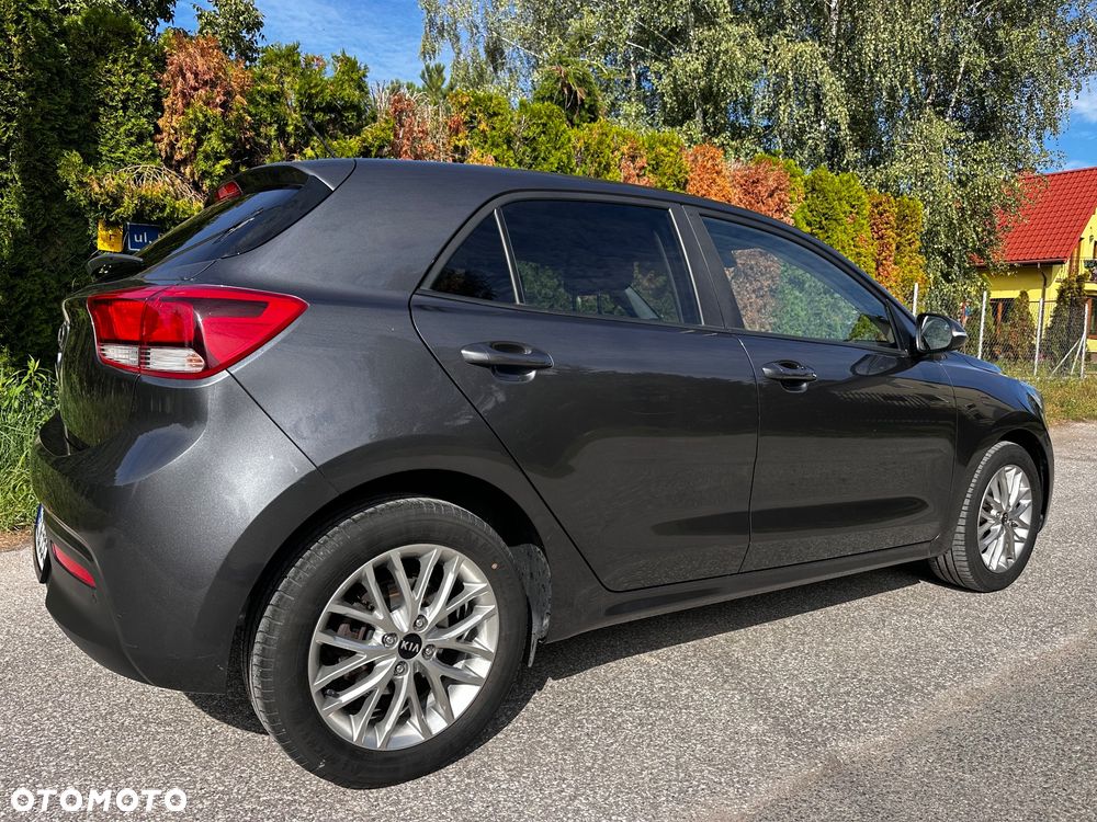 Kia Rio 1.2 Dream Team Edition - 3