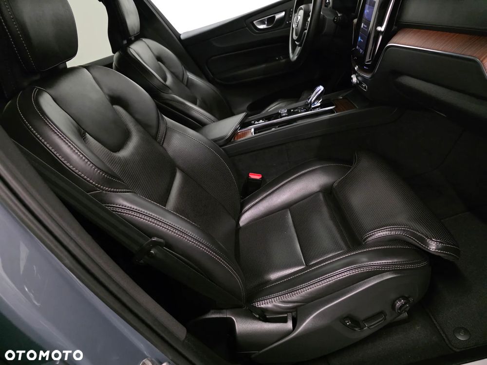 Volvo XC 60 B5 D AWD Geartronic Inscription - 18