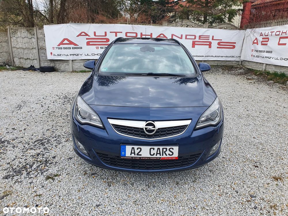 Opel Astra 1.4 Turbo 150 Jahre - 8