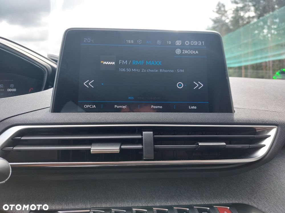 Peugeot 3008 1.2 PureTech Access S&S - 24