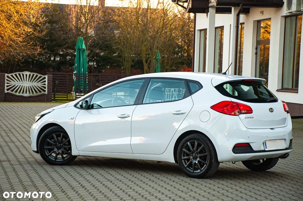 Kia Ceed 1.6 GDI Platinum Edition - 28