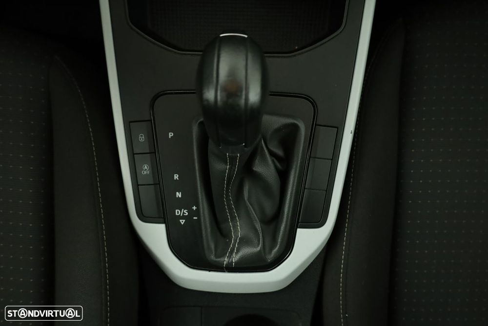 SEAT Arona - 13