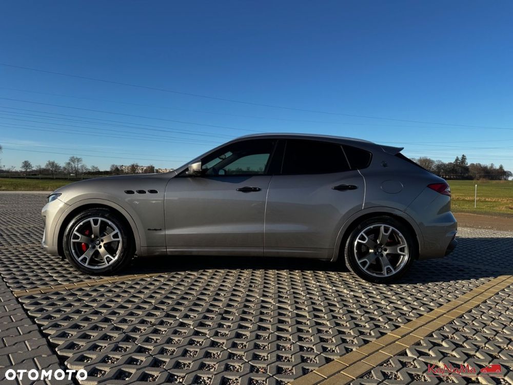 Maserati Levante - 13