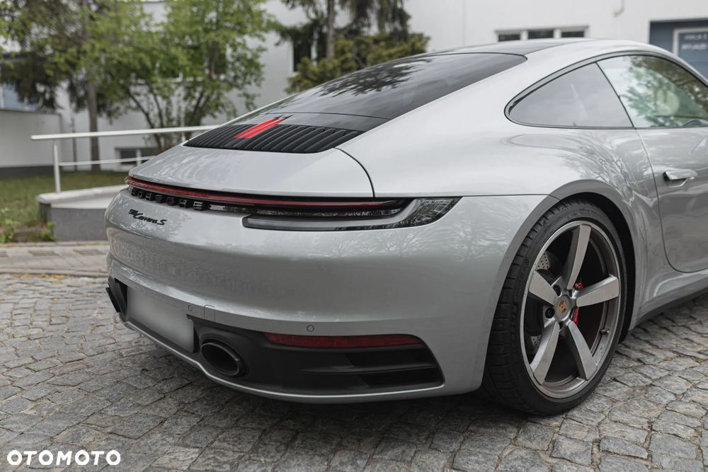 Porsche 911 Carrera S - 7