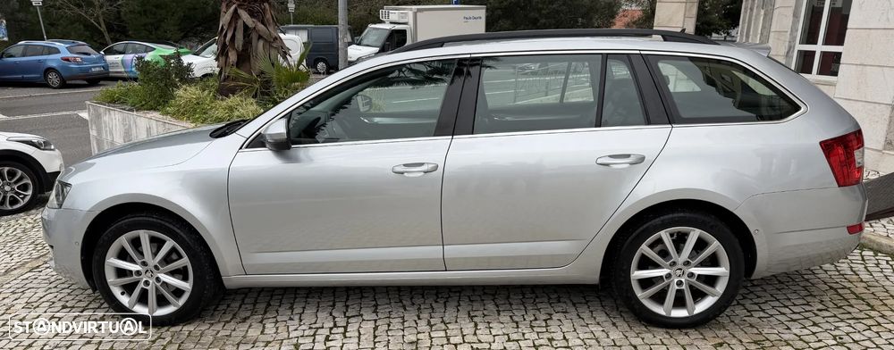 Skoda Octavia Break 1.6 TDi Sportline - 7