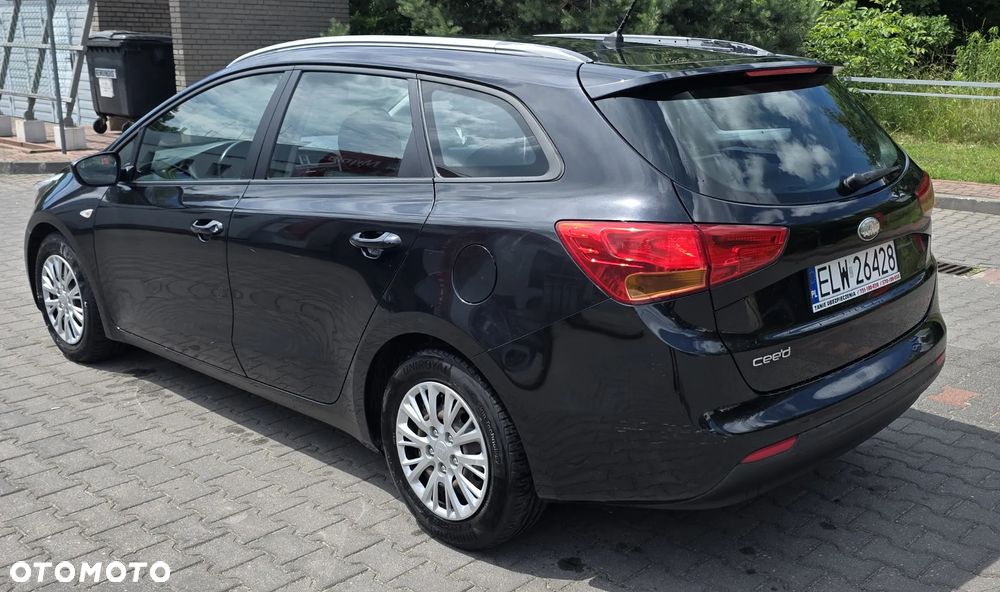 Kia Ceed 1.4 CVVT Attract - 4