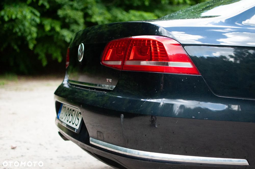 Volkswagen Passat 1.8 TSI Comfortline - 11