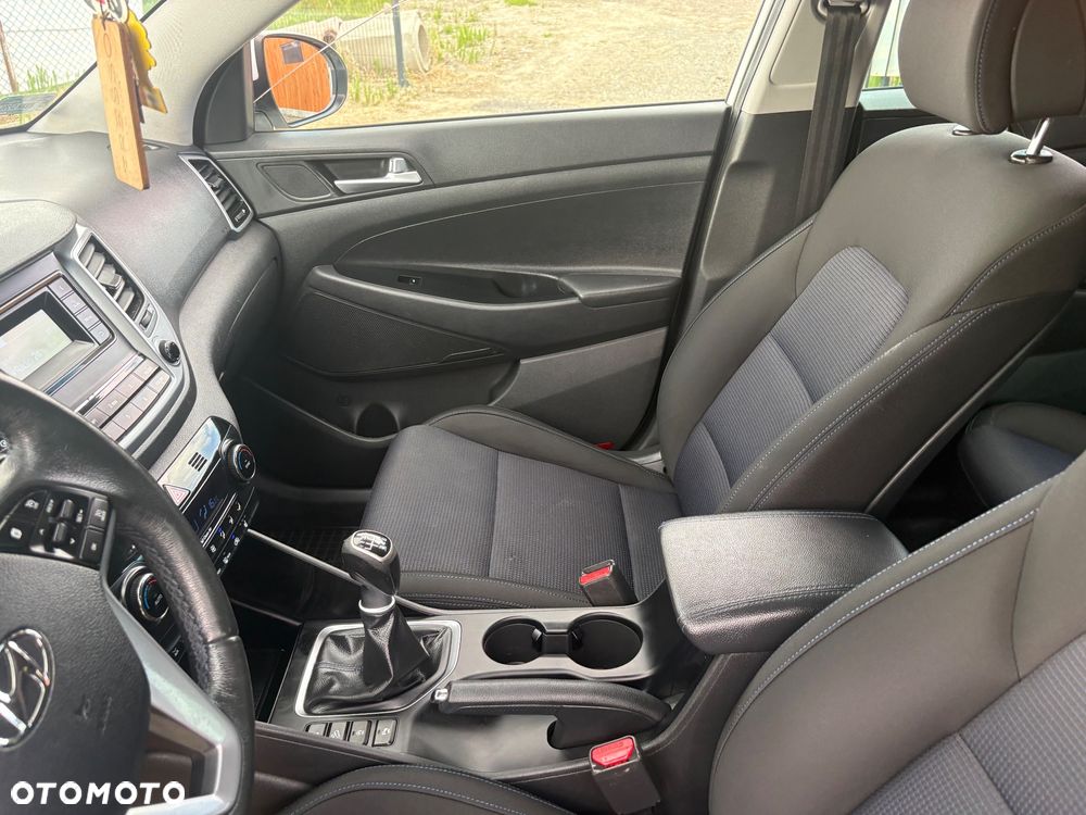 Hyundai Tucson 1.6 GDI BlueDrive Comfort 2WD - 32
