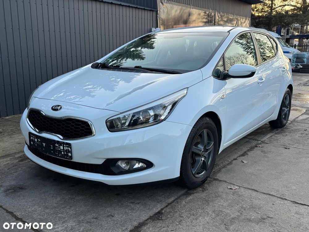 Kia Ceed 1.4 CVVT ISG Spirit - 6