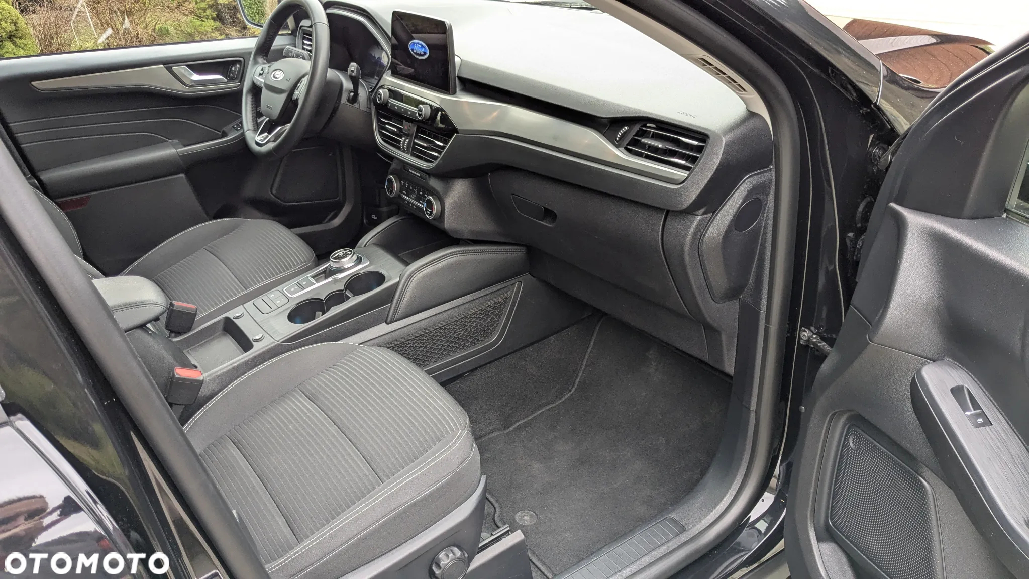 Ford Kuga 2.5 FHEV FWD Titanium - 11